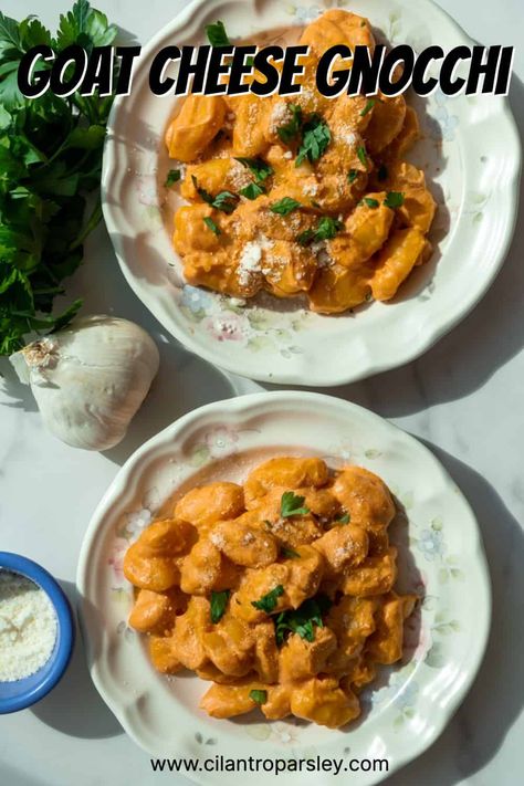 This Tomato Gnocchi with Goat Cheese is made with gnocchi, goat cheese, tomato sauce, parsley and cooked to perfection. Goat Cheese Pasta Sauce, Gnocchi Tomato Sauce, Goat Cheese Tomato, Goat Cheese Sauce, Cheese Gnocchi, Tomato Gnocchi, Tomato Goat Cheese, Gnocchi Dishes, Cilantro Parsley