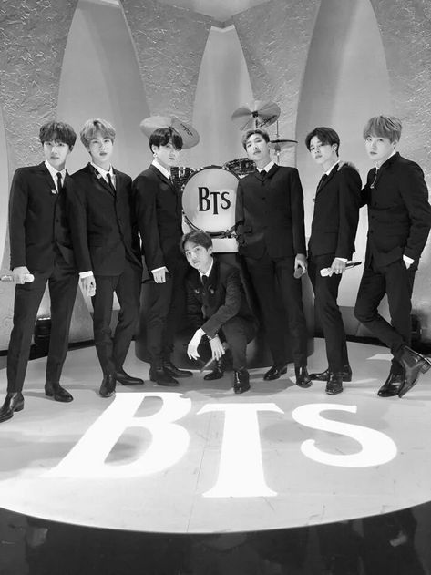 BTS on the Late Show with Stephen Colbert, reminiscent of the Beatles Ed Sullivan Show, Bts Group Photos, Billboard Music Awards, Bts Aesthetic Pictures, Bts Group, About Bts, Bts Lockscreen, Bts Members, Fan Fiction