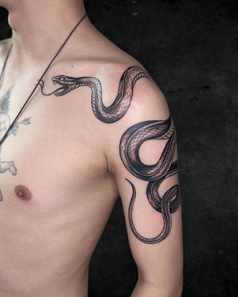 Chest Tattoo Female Upper, Collar Bone Tattoo For Men, Front Neck Tattoo, Dragon Tattoos For Men, Back Piece Tattoo, Dragon Tattoo For Women, Bone Tattoos, Mens Shoulder Tattoo, Snake Tattoo Design