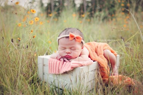 Newborn photo Summer Baby Pictures, Outdoor Newborn Session, Outdoor Newborn Photography, Baby Boy Newborn Photography, Fun Baby Announcement, Newborn Family Photos, Newborn Photography Poses, Cool Baby Names, Baby Boy Baptism