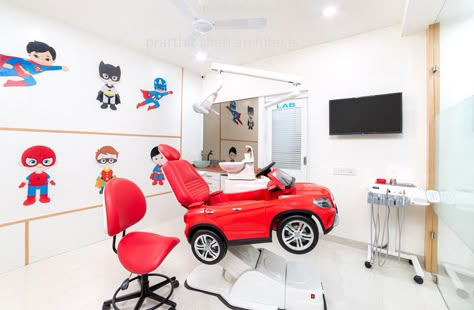 Pediatric Dentistry Office, Pediatric Dental Office Decor, Kids Dental Office, Dental Clinic Interior Design, Pediatric Dental Office Design, Pediatric Office Decor, Dental Clinic Interior, Pediatric Hospital, Dental Design Interior