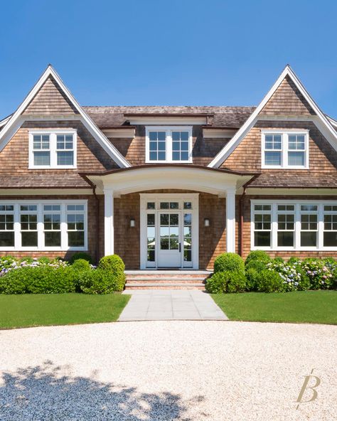 Nantucket Style Homes Exterior, Countryside Estate, Shingle Style Architecture, Nantucket House, New England House, Nantucket Style Homes, House Traditional, Shingle House, Nantucket Style