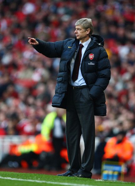 Arsenal manager Arsene Wenger in 2009. Arsene Wenger Wallpapers, Arsen Wenger, Wenger Arsenal, Retro Arsenal, Arsenal Wallpapers, Arsenal Manager, London Pride, Arsene Wenger, 4k Photos