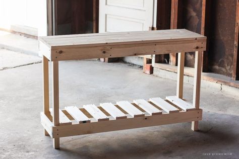 How to Build an Outdoor Console Table - Love Grows Wild Console Table Plans, Outdoor Sofa Table, Table Grill, Used Outdoor Furniture, Outdoor Console Table, Diy Console Table, Painting Wooden Furniture, Bbq Table, Grill Table