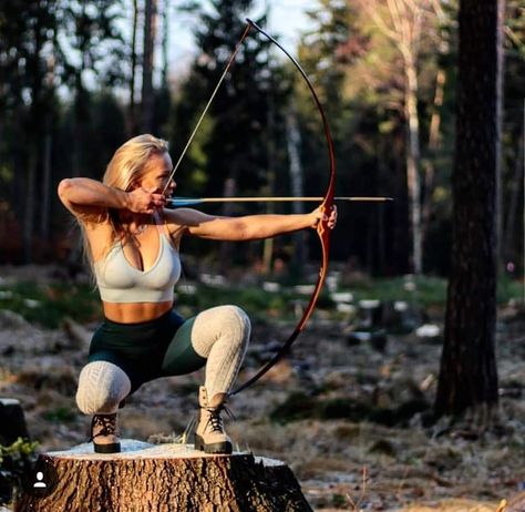 Bow Hunting Tattoos, Bow Hunting Women, Crossbow Rack, Archery Women, Archery Tips, Hunting Tattoos, Archery Girl, Hunting Girls, Archery Bows