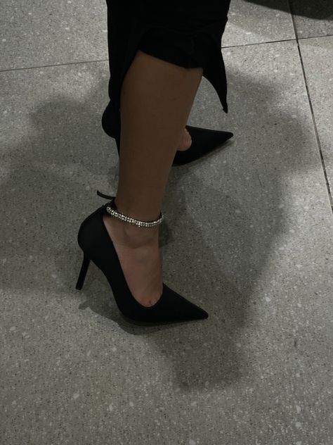 Black heels Nightluxe Aesthetic Fashion High heels Glittery shoes Nightluxe Aesthetic, Glittery Shoes, Gold Heels, Fashion High Heels, Black High Heels, Aesthetic Fashion, Black Heels, Cute Shoes, High Heels