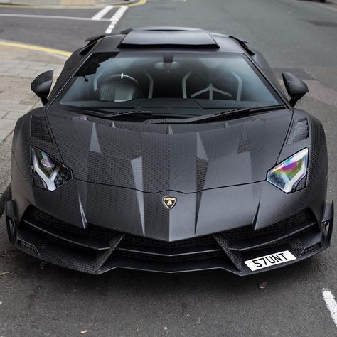 Mansory Aventador Lamborghini Supercar, Luxe Auto's, Ferrari Ff, Car Throttle, Top Luxury Cars, Car Goals, Lamborghini Cars, Super Car, Best Luxury Cars