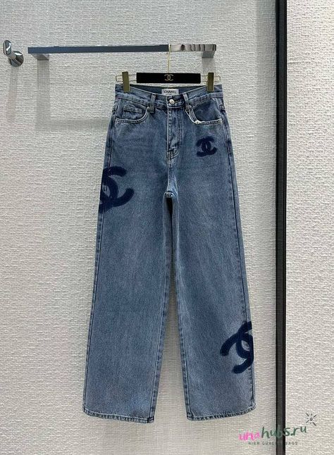 Chanel jean - unahubs.ru Bougie Outfits, Chanel Pants, Chanel Jeans, Sick Clothes, Chanel Outfit, Sewing Projects Clothes, Brown Eyed Girls, Luxury Women Fashion, Blackpink Fashion