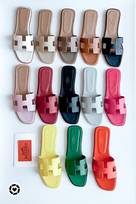 Hermes Flats, Hermes Slides, Hermes Sandals, Luxury Sandals, Fashion Shoes Heels, Shoes Heels Classy, Cute Slippers, Fashion Slippers, Summer Slippers