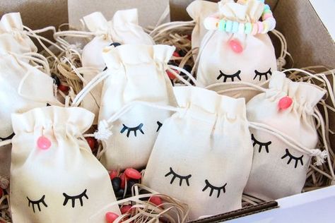 Sleepover Gift Bags, Spa Sleepover Party, Slumber Party Favors, Girls Sleepover Party, Slumber Party Birthday, Kids Spa Party, Pyjamas Party, Pijama Party, Teepee Party