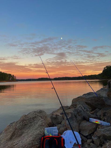 #fishing Summer Date Ideas, Camping Aesthetic, Fishing Pictures, Summer Dates, Summer Plans, Sea Fishing, Date Ideas, Summer Bucket Lists, Summer Dream