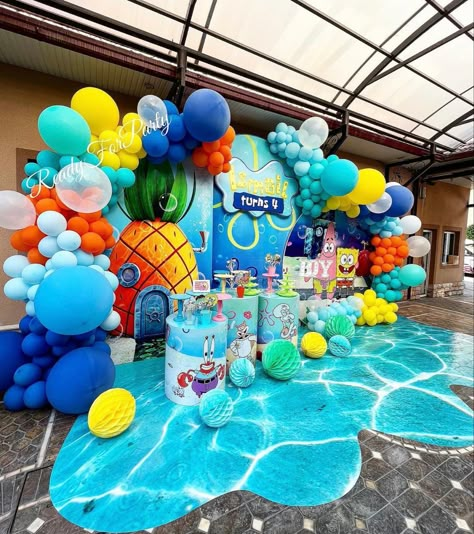 Birthday Themes Pool Party, Spongebob Backdrop Ideas, Spongebob Birthday Party Centerpieces, Spongebob Christmas Decorations, Spongebob Party Decorations Ideas, Spongebob Balloon Decorations, Sponge Bob Party Decorations, Spongebob 1st Birthday Party Ideas, Sponge Bob Themed Birthday Party Ideas