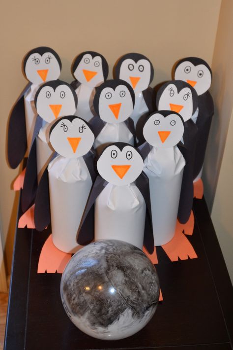 Penguin Games Preschool, Dayhome Activities, Penguin Bowling, Playdate Activities, Vbs Decorations, Caravan Ideas, Bowling Games, Childrens Games, Arctic Animals