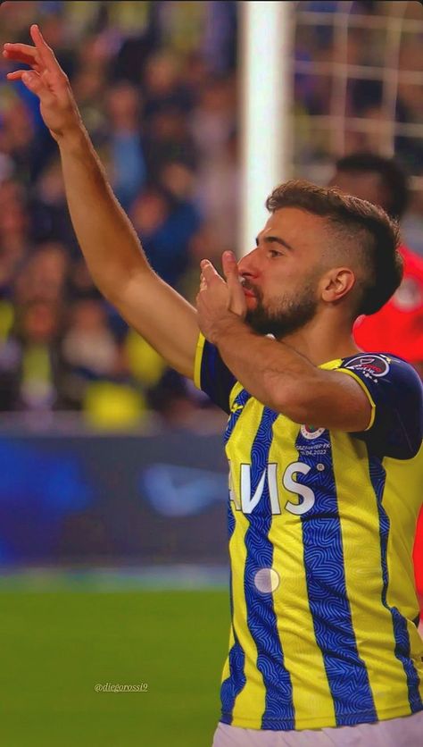 Rossi Fenerbahçe, Diego Rossi, Columbus, Celebrity Crush, Sports Jersey, Celebrities