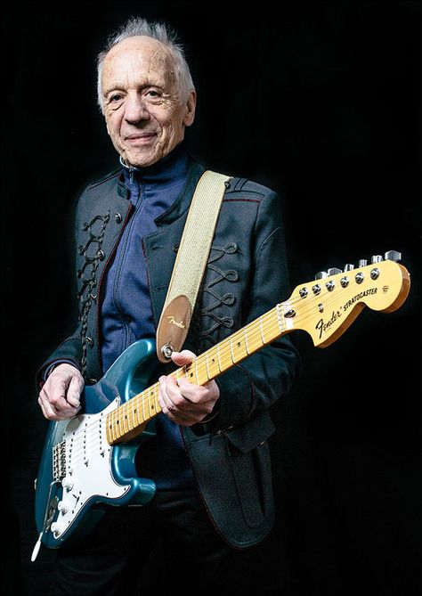 Robin Trower, Fender Bender, Recording Studio Design, Home Recording Studio, Making Music, Fender Stratocaster, Recording Studio, Soundtrack, Rocker