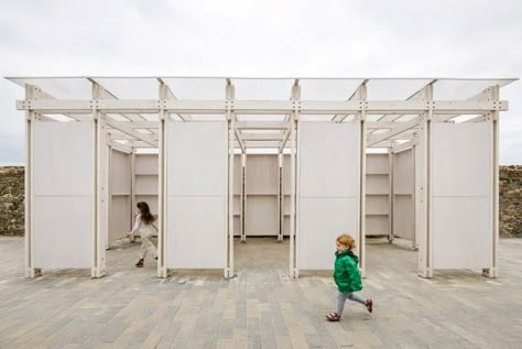 O'DonnellBrown designs outdoor play shelter for Edinburgh arts centre Temporary Architecture, Pavilion Architecture, Shelter Design, Temporary Structures, Timber Structure, Outdoor Classroom, Structure Architecture, Outdoor Learning, Classical Architecture