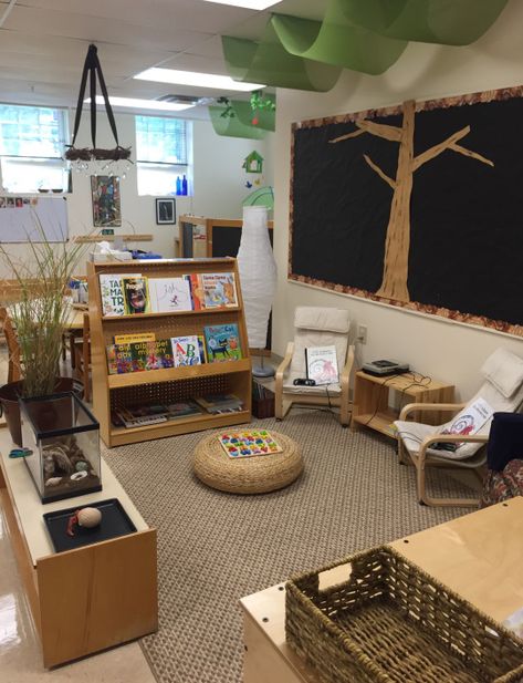 Beautiful and inspirational Third Teacher pics! #thirdteacher #reggioinspired #ECE Hygge Classroom Decor, Reggio Emilia Classroom, Reggio Inspired Classrooms, Eyfs Classroom, Reggio Classroom, Preschool Rooms, Kindergarten Classroom Decor, School Prep, Classroom Layout