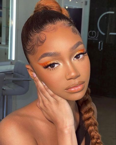 Orange Eyeshadow Looks, Prom Makeup For Brown Eyes, Fashion Show Makeup, Orange Eye Makeup, Orange Eyeshadow, Orange Makeup, Soft Makeup Looks, Prom Makeup Looks, Makeup For Black Skin