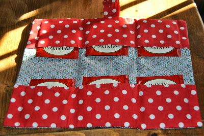 Tea Bag Holder Diy, Tea Bag Holder Diy Free Pattern, Tea Caddy Diy Bag Holders, Travel Tea Bag Holder Diy, Folded Paper Tea Bag Holder, Tea Wallet Pattern Free Sewing, Tea Bag Pocket Diy, Tea Bag Wallet, Tea Bag Caddy