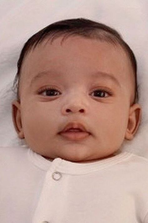 Chicago West Baby, Chicago West, Kim Kardashian Kanye West, Kim And Kanye, Kim Kardashian And Kanye, Jordyn Woods, Kardashian Family, Third Baby, Red Table