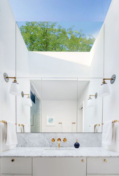 Bathroom With Skylight, Bathroom Skylight, Skylight Bathroom, Skylight Design, Velux Skylights, Loft Bathroom, Architecture Model Making, Concept Architecture, Modern Bathroom Design