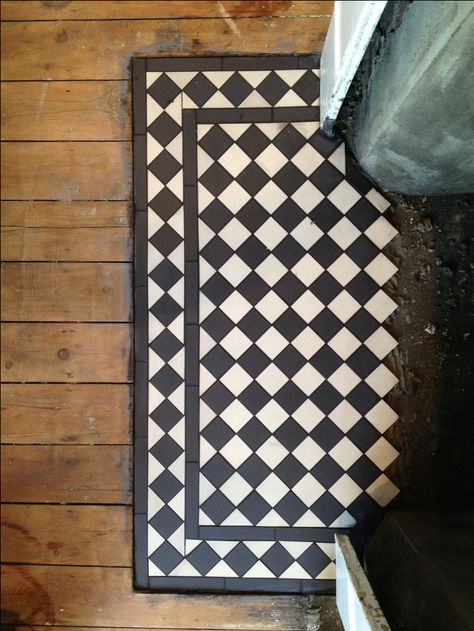 Fireplace Hearth Tiles, Space Things, Hearth Tiles, Victorian Floor, Tiled Floor, Victorian Fireplace, Living Room Images, Fireplace Logs, Victorian Tiles