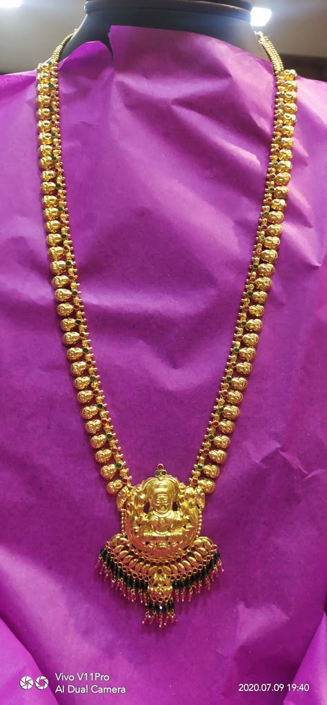 Jewelry Design Long Chain, Long Chain And Necklace Set Gold, Mahalakshmi Jewellers Long Chains, Gold Long Chains In 40 Grams, Long Chain For Women Gold, Long Chain Gold Designs, Simple Long Chain Designs Gold, Simple Long Haram Gold Jewellery Designs, Long Haaram Designs Gold