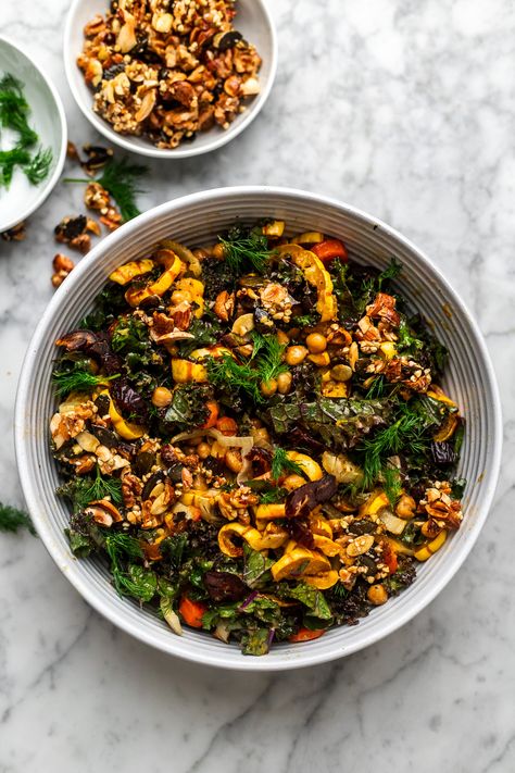 This is my go-to kale salad for a family favorite autumn dinner. It's loaded with roasted maple delicata squash, roasted carrots & fennel, crispy chickpeas, and a pumpkin seed nut brittle, all tossed in the creamiest maple tahini dressing. Trust me, you'll be *craving* this roasted delicata kale salad! Maple Squash, Squash Kale Salad, Maple Tahini Dressing, Nut Brittle, Squash Roasted, Sweet Pumpkin Seeds, Roasted Delicata Squash, Autumn Salad Recipes, Autumn Dinner