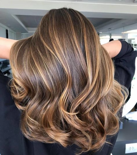 Blended Caramel Highlights, Brunette Highlights And Lowlights, Lowlights For Brunettes Caramel, Caramel Blonde Highlights, Brunette With Caramel Highlights, Jumbo Braiding Hair, Brunette Hair With Highlights, Gorgeous Hair Color, Brown Hair With Blonde Highlights