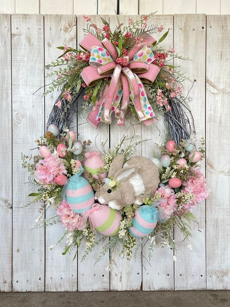 Husband Easter Basket, Bunny Wreaths, Easter Grapevine Wreath, Easter Front Door Wreath, Porch Entrance, Easter Basket Crafts, Wreath With Bow, Easter Door Wreaths, Entrance Wall