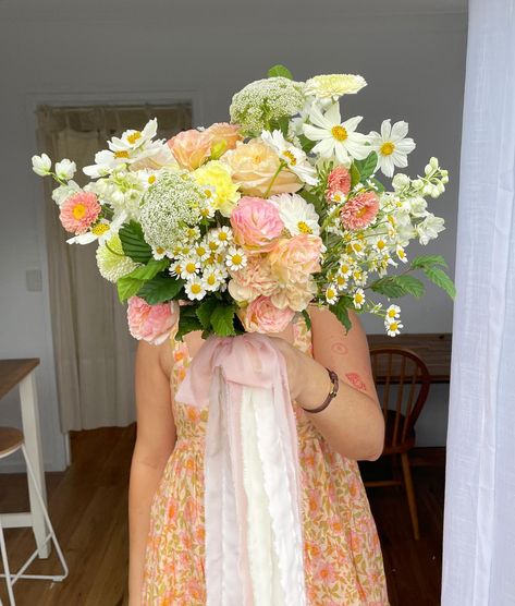 For Ash 💛✨ Using an abundance of soft garden blooms to create a spring inspired feminine & romantic garden bouquet in our signature whimsical style. Regardless of season, colour scheme or vision, all of my weddings are completely different as I don’t follow an exact recipe and rather create designs based on each individual couple. This gorg bouq had a mix of locally grown dahlias, locally grown roses, chamomile daisies, cosmos, delph & many more divine blooms. 🥰 Venue @summergroveestate ... Romantic Bouquet Wedding, Chamomile Bouquet, Garden Bouquet, Daisy Wedding, Wedding Party Planning, Romantic Bouquet, Whimsical Style, Feminine Romantic, Growing Roses