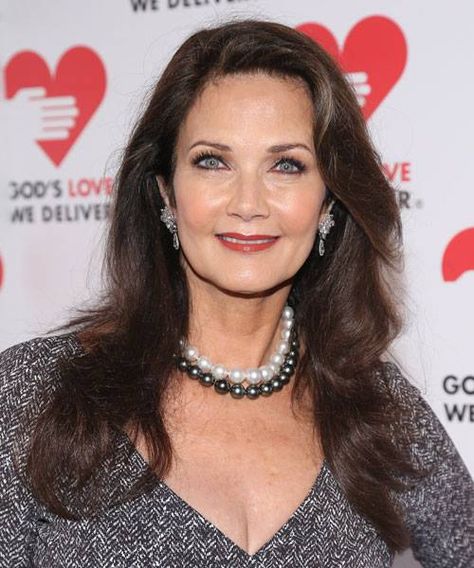 Linda Carter Wonder Woman, Actresses With Black Hair, Linda Carter, Lynda Carter, Wonder Women, Ageless Beauty, Miss World, Beautiful Women Over 40, Classic Beauty