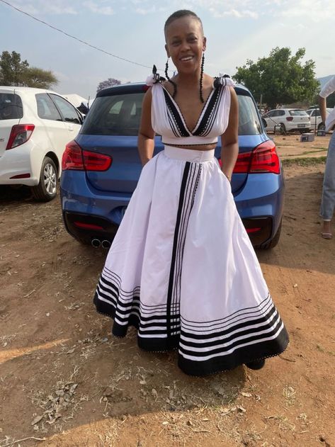 Modern Xhosa skirt | Xhosa attire, African traditional dresses, Modern xhosa attire Umbaco Xhosa Skirt, Umbaco Xhosa Dresses Modern, Xhosa Traditional Skirts, Umbaco Xhosa Dresses, African Traditional Dresses Modern, Xhosa Skirt, Umbhaco Xhosa Designs, Umbhaco Xhosa, Xhosa Doek