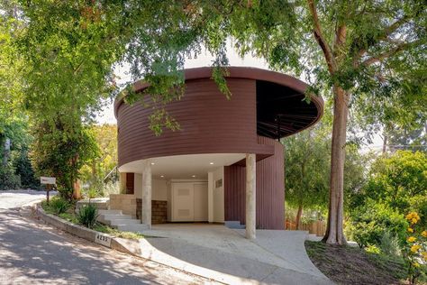 Circular House Design, Circular House, Foster House, Sherman Oaks California, Silo House, John Lautner, Two Bedroom House, Wood Beam Ceiling, House Construction