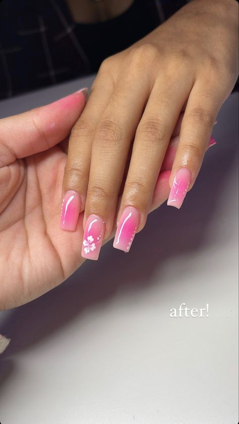 Pink Nails Design Flowers, Hawaii Nails French Tip, French Tip Airbrush Nails, Pink Aura Nails With Flowers, Hibiscus Nails Design, Acrylic Nails Hawaiian Flowers, Pink Flowers On Nails, Summer Acrylic Nails Hibiscus, Nails Ideas Summer Pink