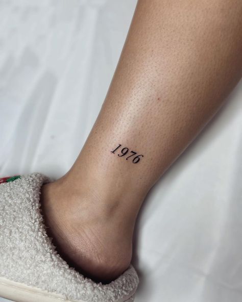 1976 🖊️ #tattoo #tattoos #art #artist #womentattoos #fyp #foryou #foryoupage #feminine #womenartist #reel #reels #tinytattoo… | Instagram 1976 Tattoo, October Tattoo Ideas, October Tattoo, Date Tattoo, Lover Tattoo, Grace Tattoos, Tattoos For Lovers, Tattoos Art, Dream Tattoos