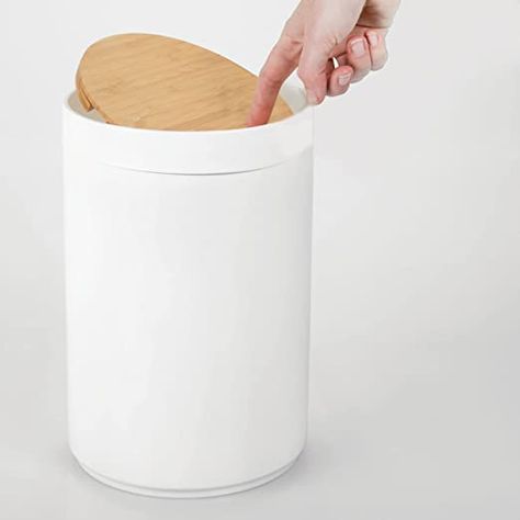 mDesign Swing Lid Bathroom Bin - Bamboo and Plastic Rubbish Bin for Bathroom - Small Trash Can - Bamboo and White : Amazon.co.uk: Home & Kitchen Plastic Trash Can, Kitchen Shapes, Metal Trash Cans, Trash Can Cabinet, Metal Steps, Garbage Containers, Plastic Trash, Bathroom Bin, Inside Cabinets