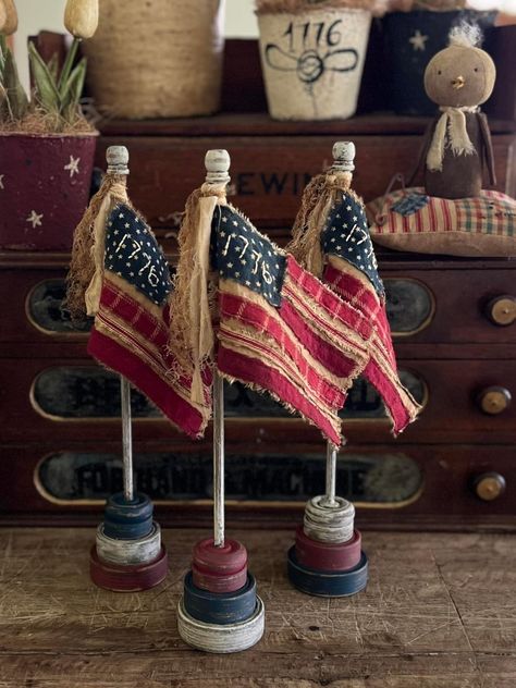 Flag Holder, Primitive Americana, Patriotic Crafts, Let Freedom Ring, Market Ideas, Uncle Sam, Vintage Market, July 4th, Things To Make