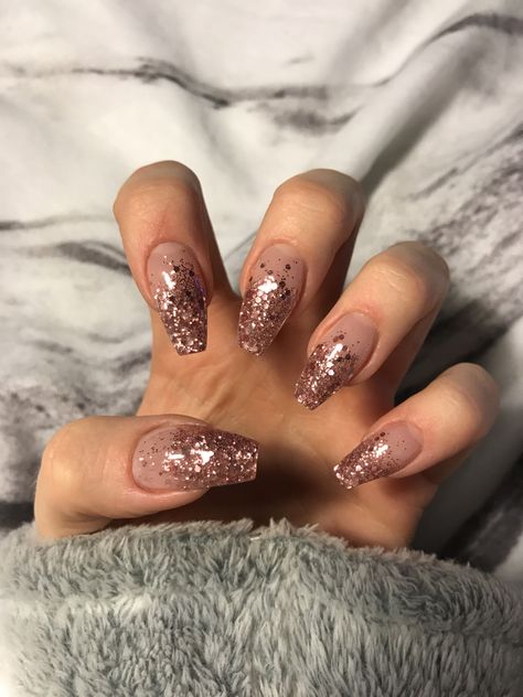 Ombré Acrylic, Rose Gold Nails Acrylic, Rose Gold Nails Design, Gold Acrylic Nails, Nails Ombre, Gold Nail Designs, Gold Nail Art, Gold Glitter Nails, Ombre Nails Glitter