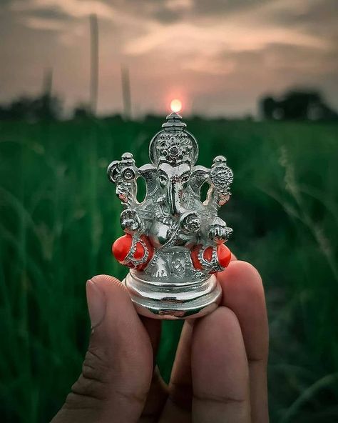 Ganpati Bappa on Instagram: “Morning 🌸 Bappa♥️ 📷 Posted by : @GanpatiBappaBhakt . 📲 Share Post With All Bappa Bhakt. . 🔖 Tag or Send Bappa Photos . Follow…” Ganesh Wallpaper Beautiful, Ganesh Wallpaper Beautiful Hd, साईं बाबा, Ganpati Bappa Wallpapers, Black Hd Wallpaper, Ganesh Lord, Krishna Hindu, Wallpaper Beautiful, Ganesh Wallpaper