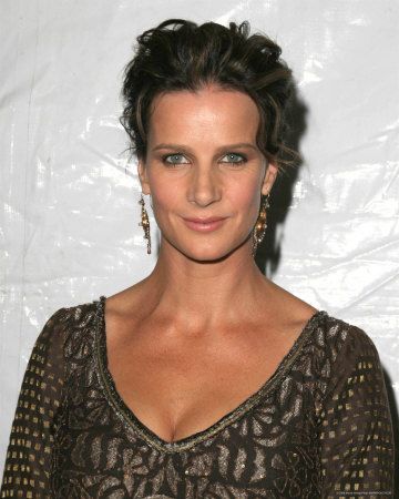 Rachel Griffiths Rachel Griffiths, Lauren Ambrose, Sarah Walker, Six Feet Under, Friend Wedding, Beautiful Eyes, Celebrities Female, Favorite Celebrities, Movie Stars