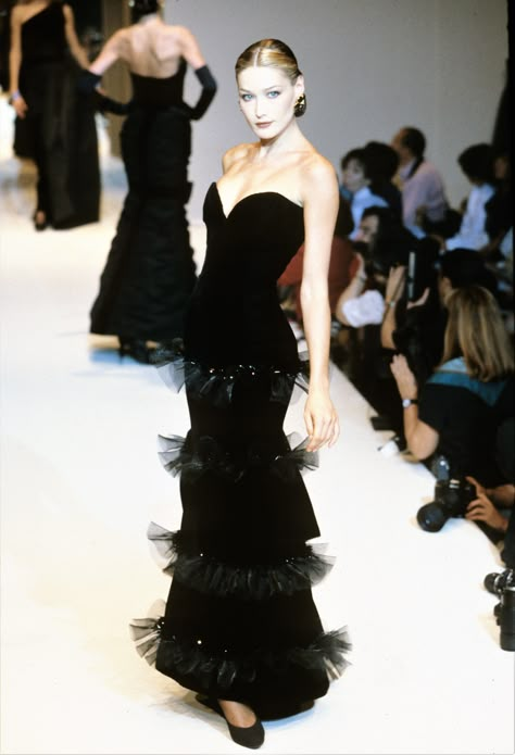 Givenchy Archive, Fancy Attire, Givenchy Fashion, Givenchy Couture, Givenchy Dress, 90s Runway, 90s Runway Fashion, Runway Fashion Couture, Vintage Givenchy