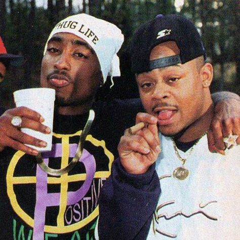 Tupac & MC Breed 2pac Makaveli, Omar Epps, Tupac Makaveli, Tupac Wallpaper, 90s Rappers, Tupac Pictures, Foto Top, Real Hip Hop, Hip Hop And R&b