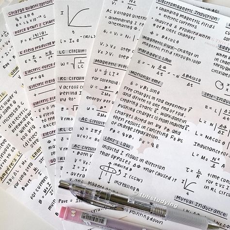 seo ☁️ on Instagram: “i’m rly back at it again with the review sheets :0 here are all the ones i made for physics 2! ❣️qotd: if you could be any kind of…” Aesthetic Reviewer, Review Aesthetic, Minimal Notes, Productive Procrastination, How I Take Notes, Notes Inspo, School Study Ideas, Physics Notes, Aesthetic Notes