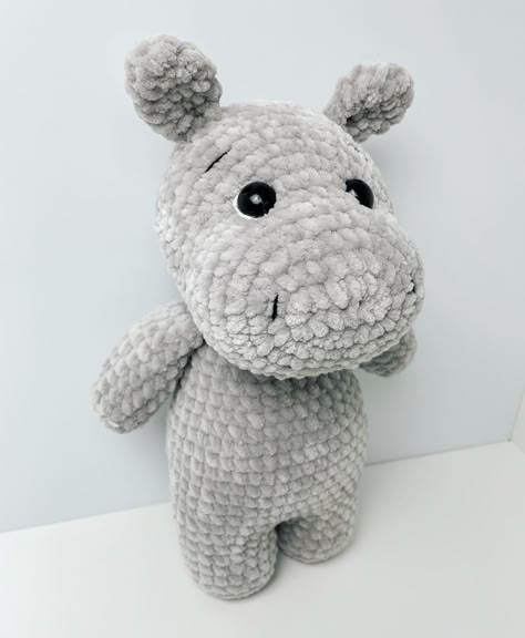 Crocheted Cow Pattern, Crochet Hippo, Easy Crochet Animals, Crochet Animal Amigurumi, Crochet Cow, Crochet Animals Free Patterns, Crochet Amigurumi Free Patterns, Beginner Crochet Projects, Crochet Amigurumi Free