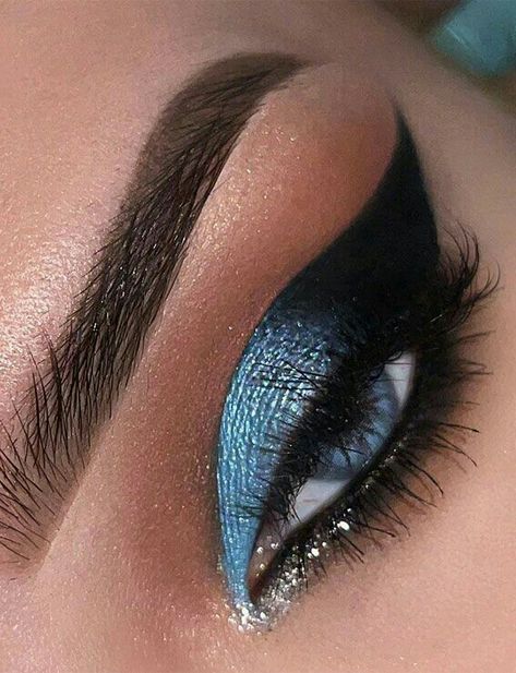 Bold Eyeshadow For Blue Eyes, Eyeshadow Looks Bright, Taking My Power Back, Bright Eyeshadow Looks, Navy Blue Makeup, Blue Makeup Look, Eyeshadow Inspiration, Blue Eyeshadow Makeup, Cheer Makeup