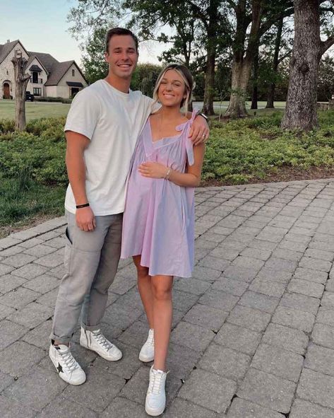 Pregnant Sadie Robertson's Baby Bump Album: Pics Sadie Robertson Wedding, Bella Robertson, John Luke Robertson, Mary Kate Robertson, Sadie Robertson Huff, Missy Robertson, Bump Pics, Jacob And Bella, John Luke