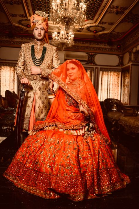 Royal Couple Photoshoot Indian, Royal Wedding Couple Poses, Rajput Wedding Photography, Rajputi Dress Couple Photoshoot, Rajput Wedding Poses, Rajputi Pre Wedding Shoot, Royal Pre Wedding Shoot Indian, Rajput Couple Royal, Rajasthani Wedding Dress