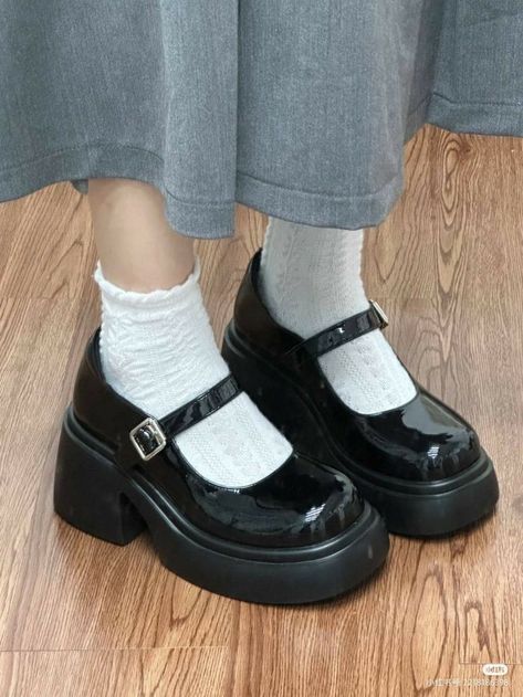 Korean Black Shoes For School, Korean School Shoes, School Shoes Outfit, Black School Shoes, Shoes School, Korean Shoes, Shoes For School, Cottage Vintage, Shoes Heels Classy