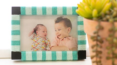 Picture Frame Crafts For Kids, Frame Crafts For Kids, Picture Frame Ideas, Diy Picture Frame, Unique Photo Frames, Handmade Picture Frames, Picture Frame Crafts, Photo Frame Gift, Frame Ideas